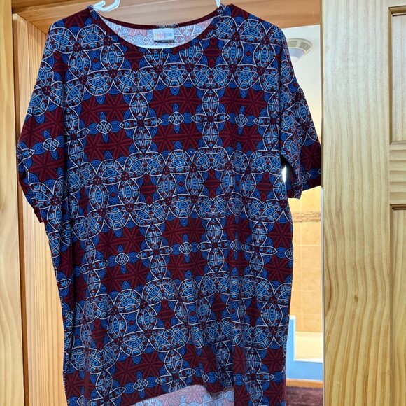 LuLaRoe Irma Shirt - Picture 1 of 2